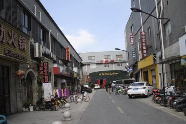 配资世家 文化故事｜笕桥抗战纪念馆的老高馆长